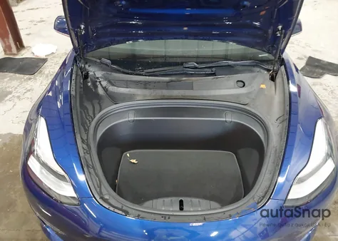 2018 Tesla Model 3 Long Range/Performance из США, поврежденный, VIN 5YJ3E1EB2JF090155